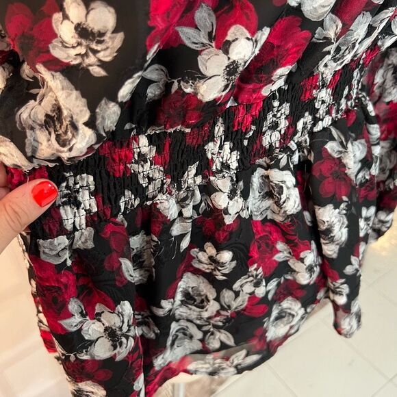 Torrid Black Red Floral Long Sleeve V-Neck Pullover Lined Peplum Blouse Size 0x - Picture 8 of 13